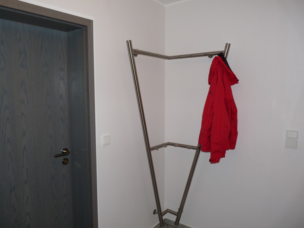 Garderobe Bild 3 - Waldemar Zilich